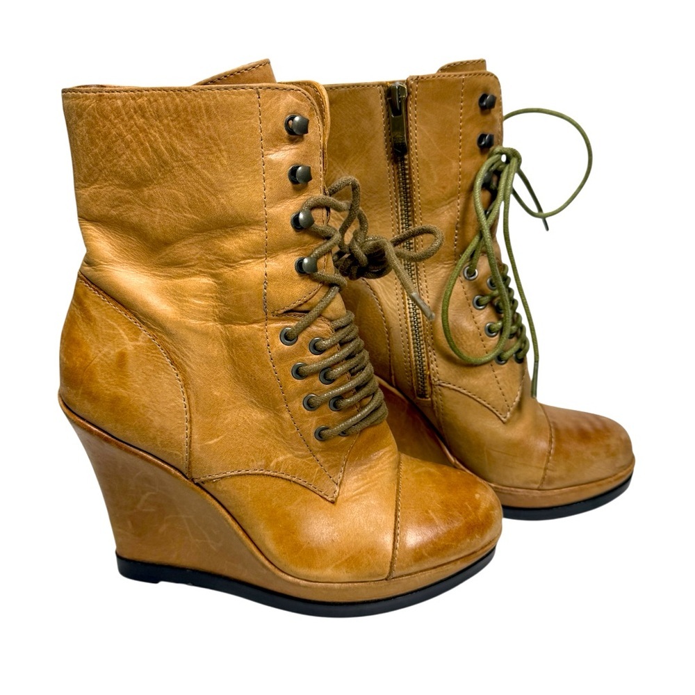 Vince Camuto Suni Camel Leather Lace Up Wedge Heel Platform Ankle Boot, sz 5.5